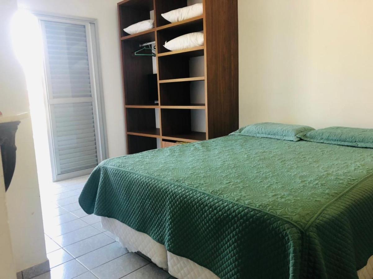 Com 3 Quartos Em Itagua Apartment